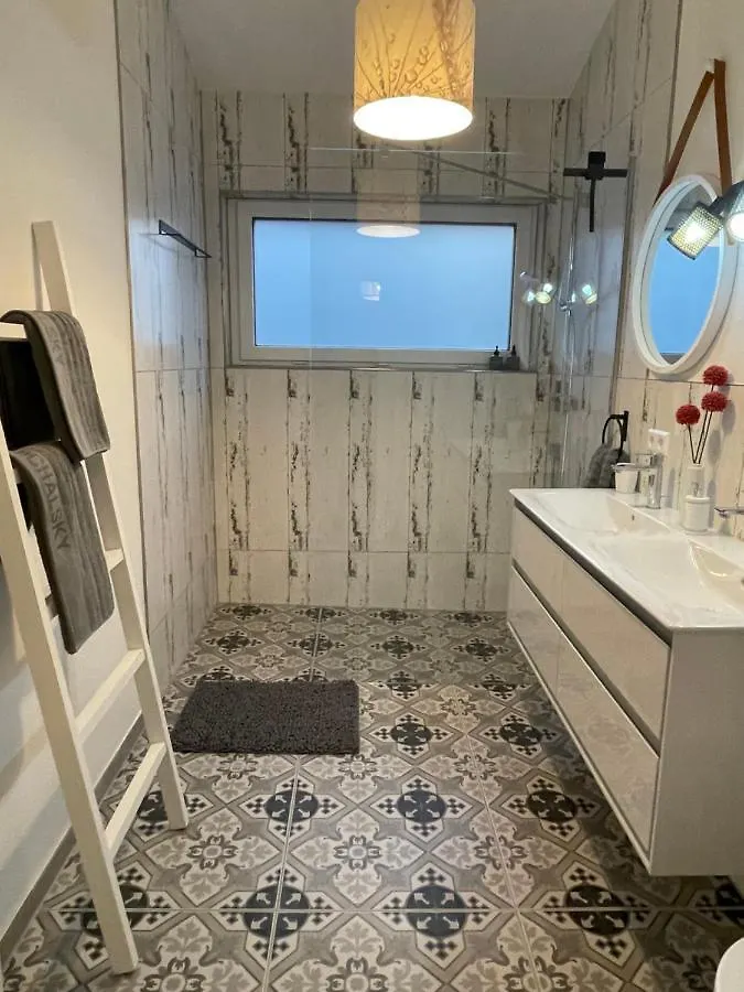 Apartment Mit Naturblick In שטוטגרט גרמניה